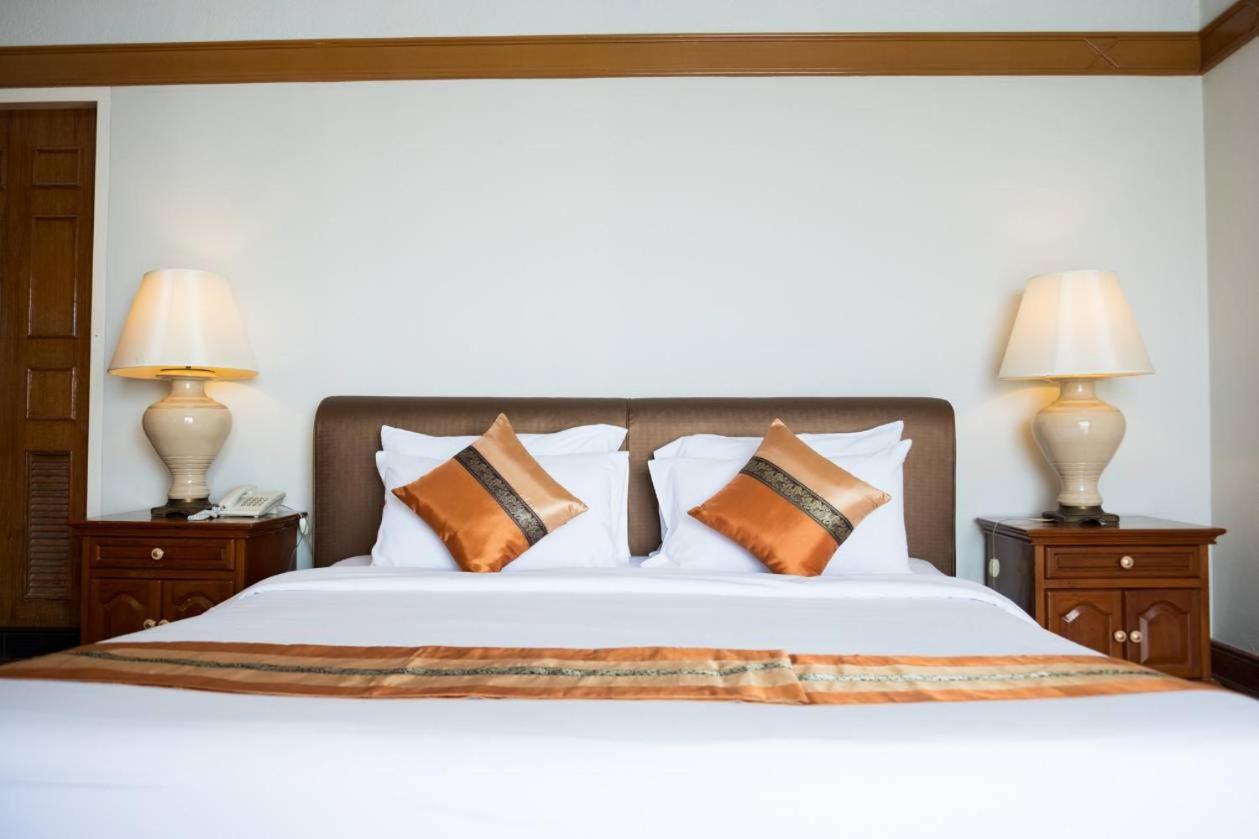 Markland Seaside Pattaya Exterior foto